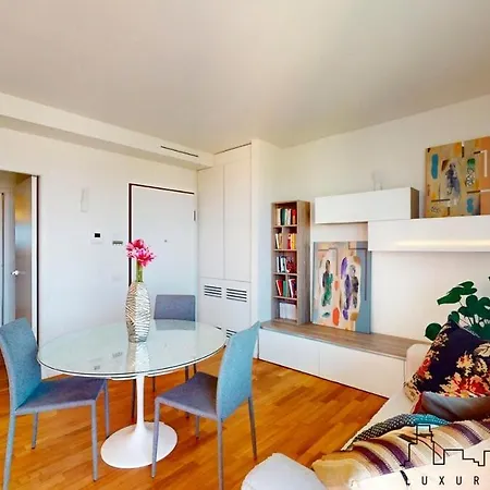 Apartment Skyline Luxury Appartament Milan