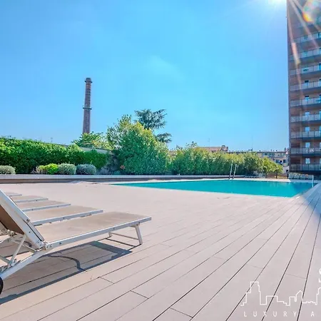 Skyline Luxury Appartament Milan